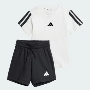 3 Stripes